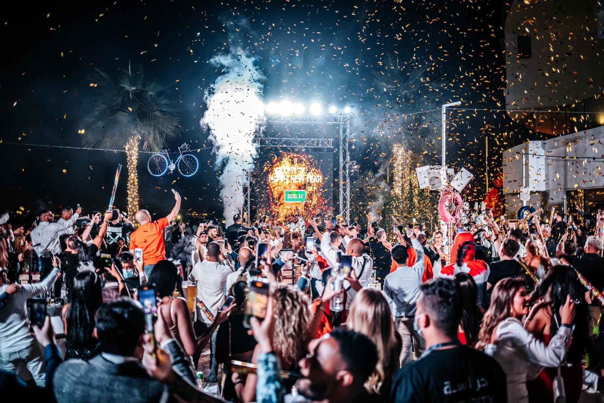 Five Jumeirah Village 두바이 외부 사진 The nightclub in 2019