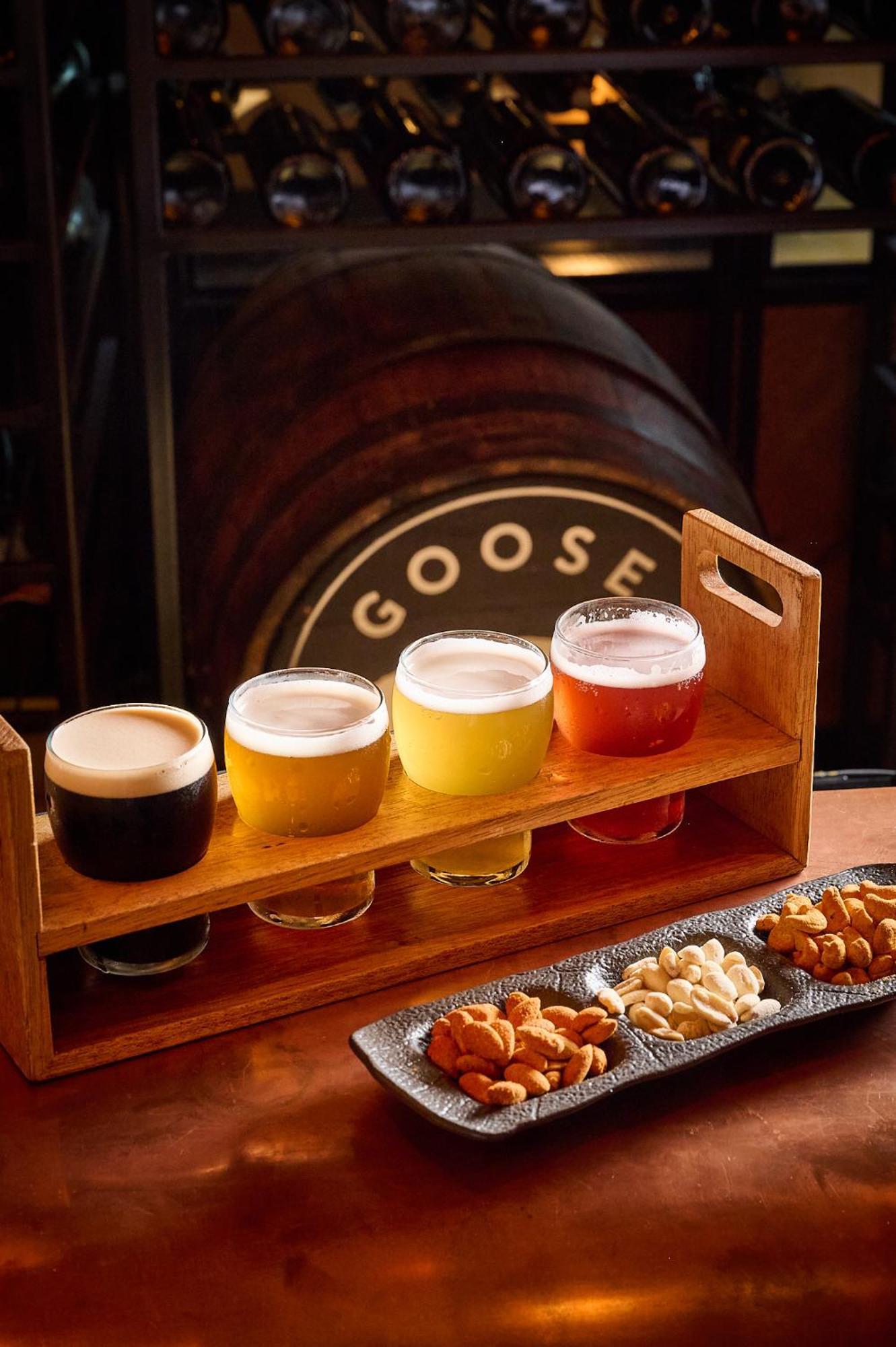 Five Jumeirah Village 두바이 외부 사진 Goose Island beer